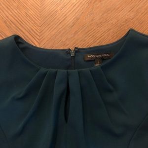 banana republic, womens 2, excellent used condition, knee length fully lined